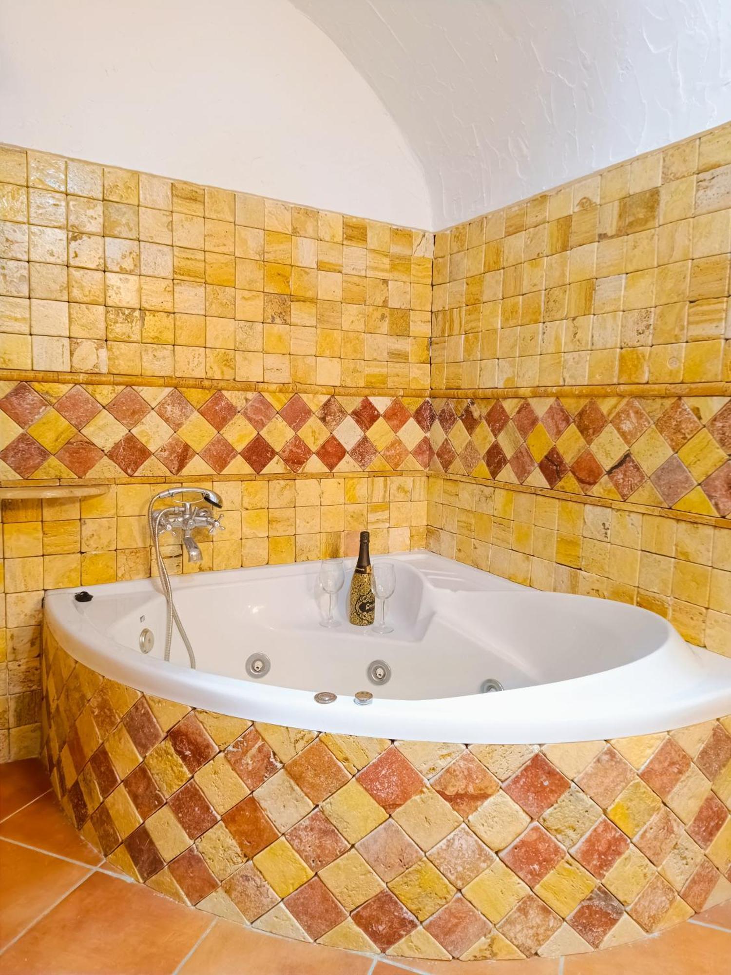 Casa Cueva The Exclusive Royal Andalusian Cave Villa Alcudia de Guadix ภายนอก รูปภาพ